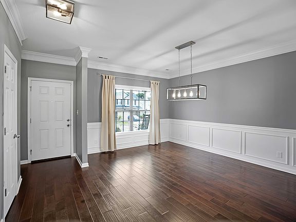 3rd image of 344 Caboose Ln