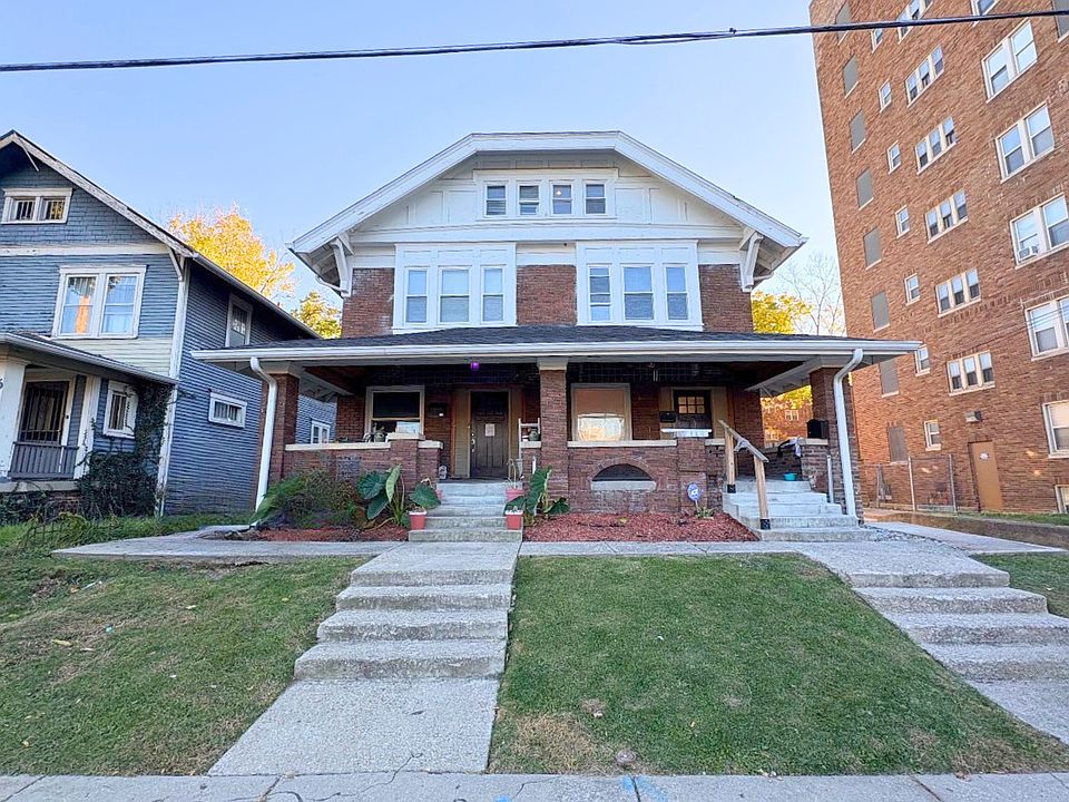1st image of 23 E 36th St