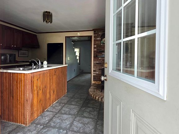 4th image of 115 Campbell Pond Road