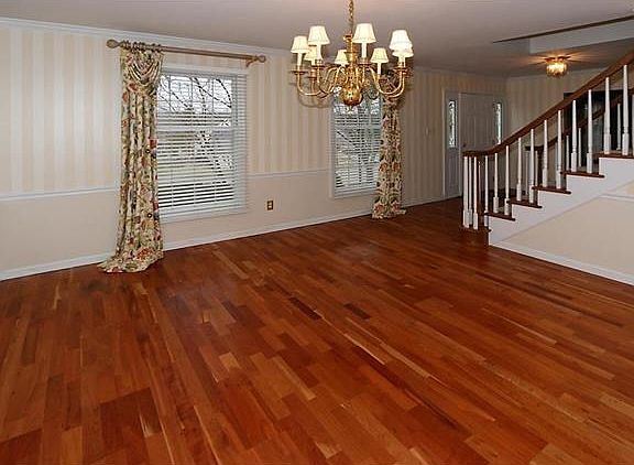 4th image of 2307 Manor Creek Dr
