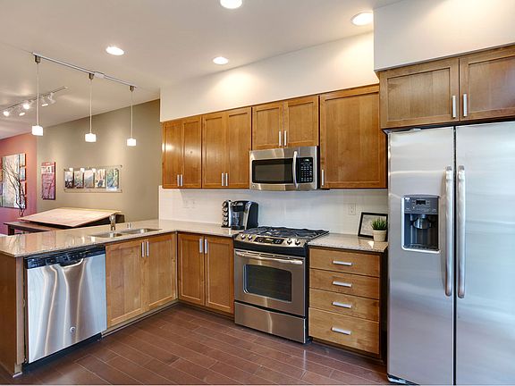 3rd image of 2111 NW Moraine Pl #56