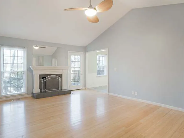 816 Beech Bend Dr — Photo 3