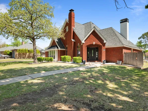 1304 Fairfax Dr, Mansfield, TX 76063