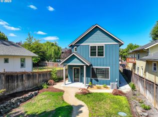 1588 Walnut St, Eugene, OR 97403