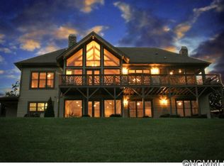 10 Lakeway Cir, Weaverville, NC 28787