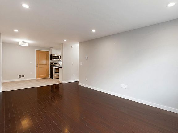 5th image of 2200 1st Ave N APT 304