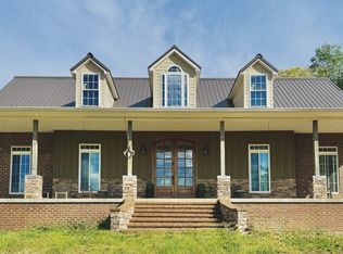 703 Gaither Hinson Rd, Waynesboro, TN 38485