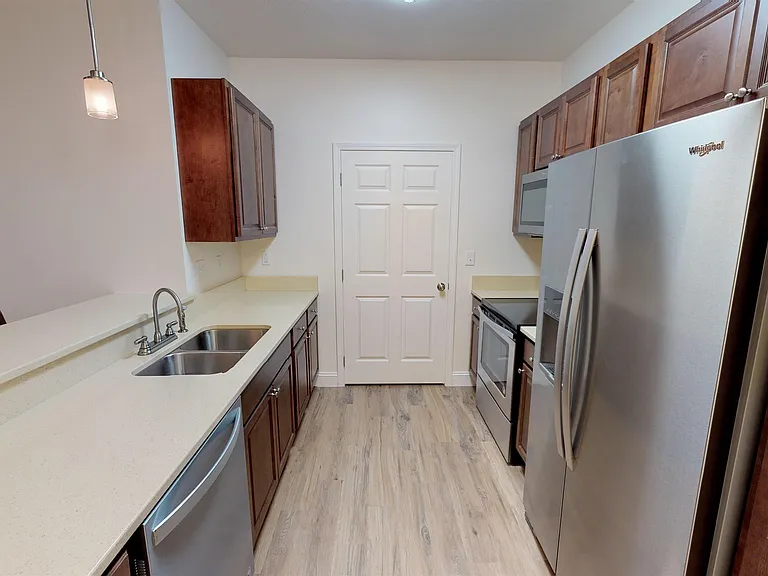 407 Olympic Ln — Photo 5