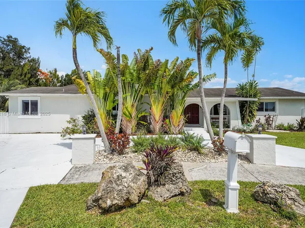 10711 SW 70th St, Miami, FL 33173