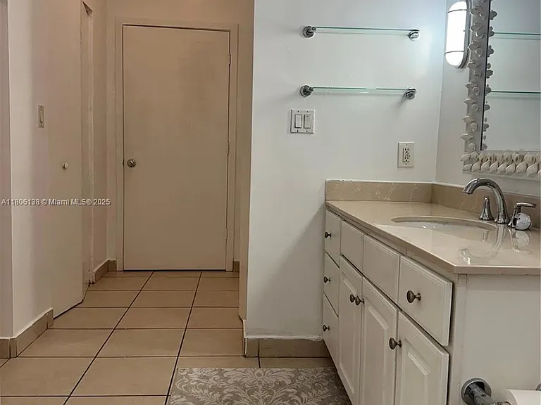 2001 Biscayne Blvd #3503 — Photo 22