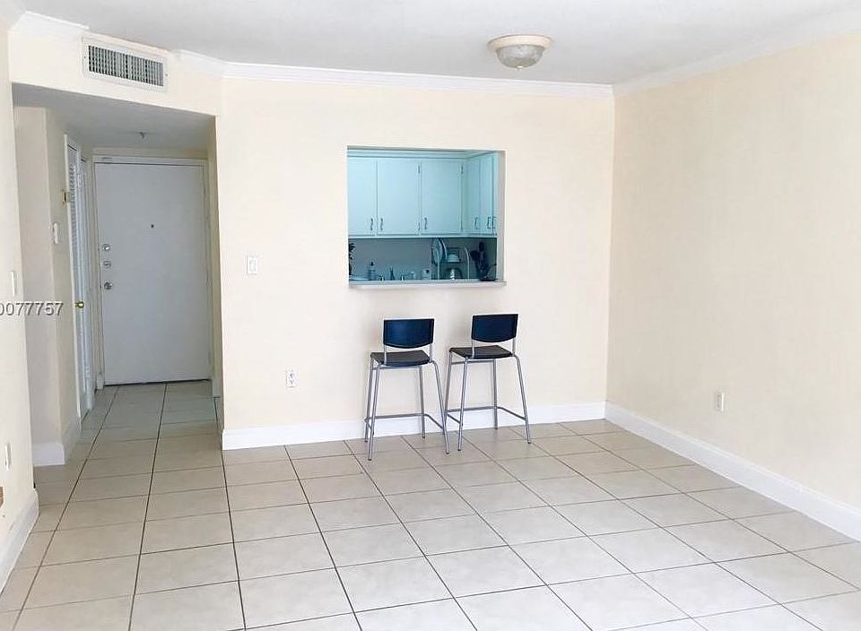 2nd image of 13920 Lake Placid Ct APT B26