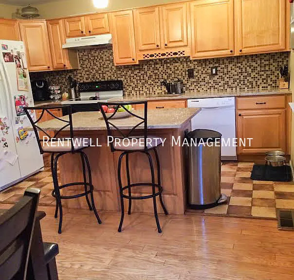 308 Birch Dr — Photo 6