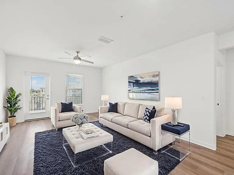 Revello Apartments — Photo 33