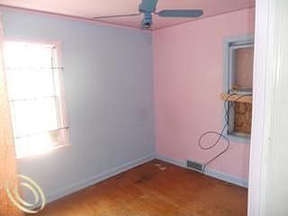 2nd image of 9062 Northlawn St