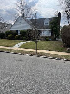 31 Linden Street, Malverne, NY, 11565