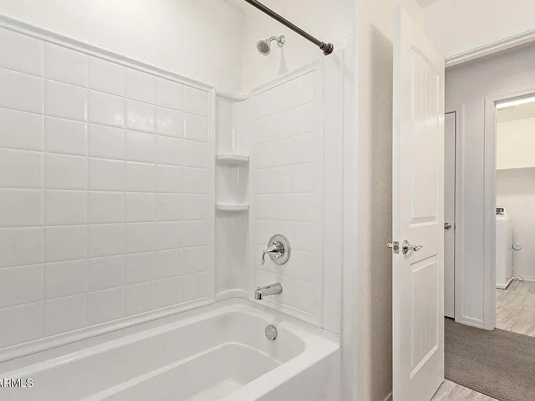 905 S Canal Dr #30 — Photo 26