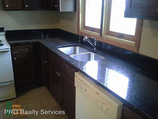 4th image of 718 Van Buren Ave #3468672