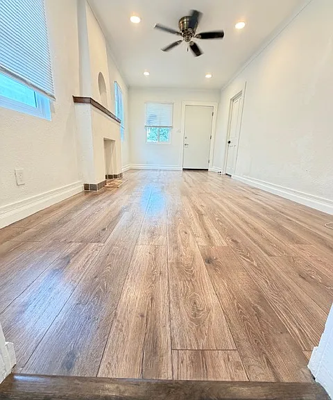 2840 S Mansfield Ave — Photo 13