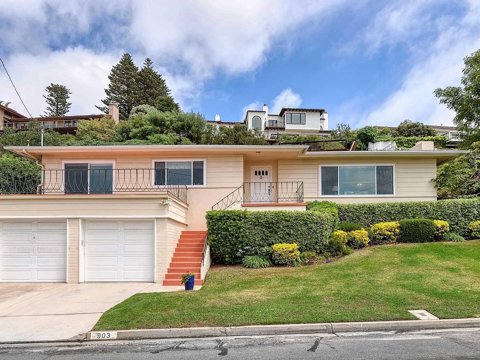 1st image of 903 Muirlands Vista Way