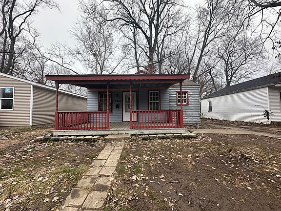 5th image of 3551 Caroline Ave