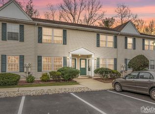 25 Hanover Sq, Middlesex, NJ 08846