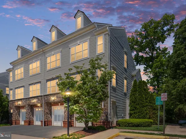 11265 Wortham Crest Cir, Manassas, VA 20109