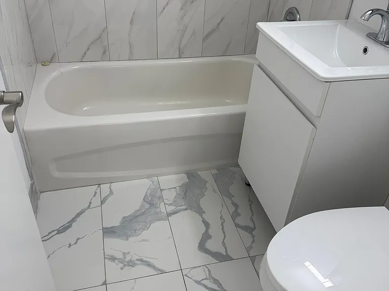 2663 Lake Shore Blvd W #606 — Photo 24