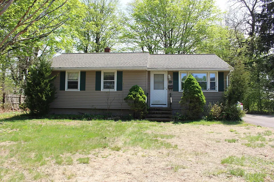 3 bed, 1006 sqft, $2,499 — Photo 2