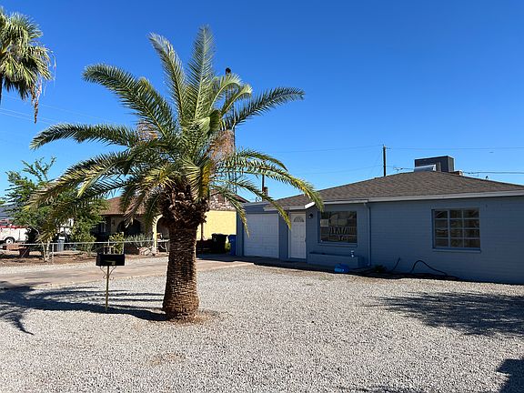 3rd image of 2807 W Palm Ln