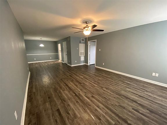 5th image of 7400 Bellerive Dr APT 1809