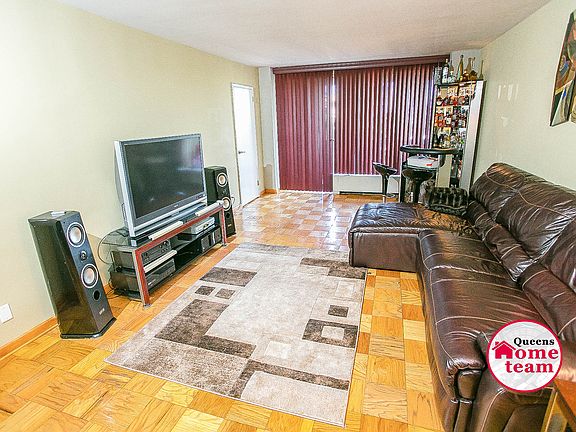 2nd image of 6120 Grand Central Pkwy APT B305