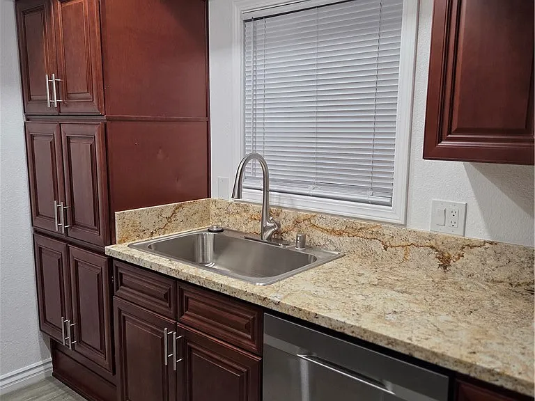 128 Wiseman Way #C — Photo 6