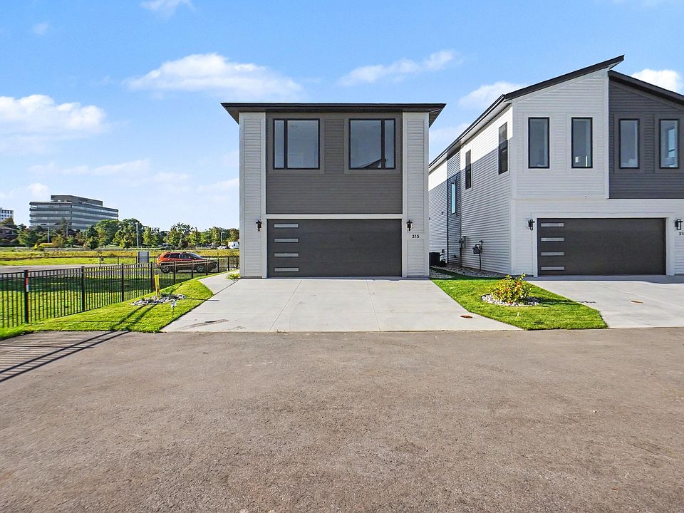 1st image of 315 Edison Ct #30