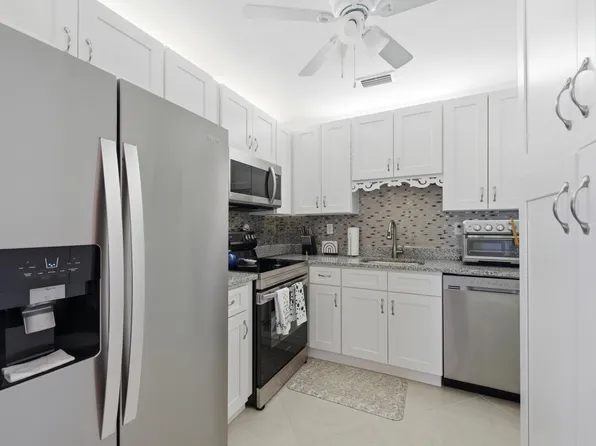 815 Flanders Q, Delray Beach, FL 33484