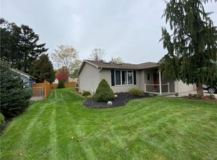 421 McKinley Ave, Williamsville, NY 14221