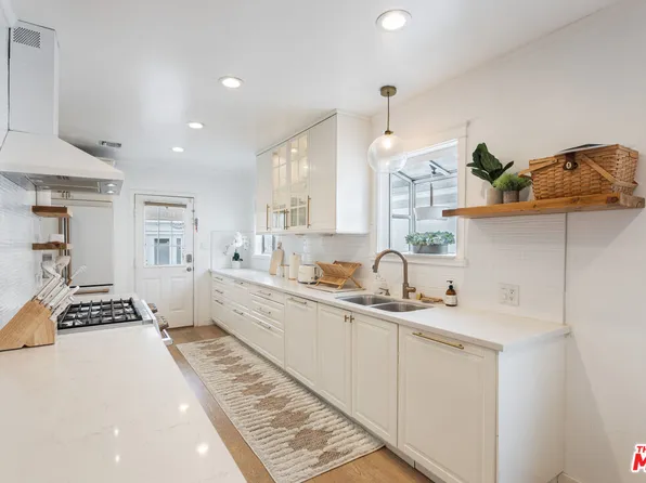 4607 Willowcrest Ave, North Hollywood, CA 91602