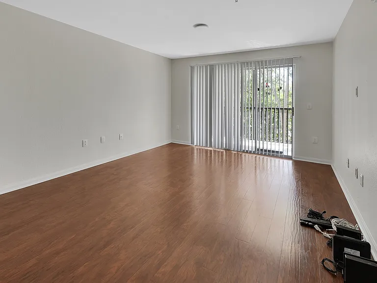 940 Village Trl #8-206 — Photo 9