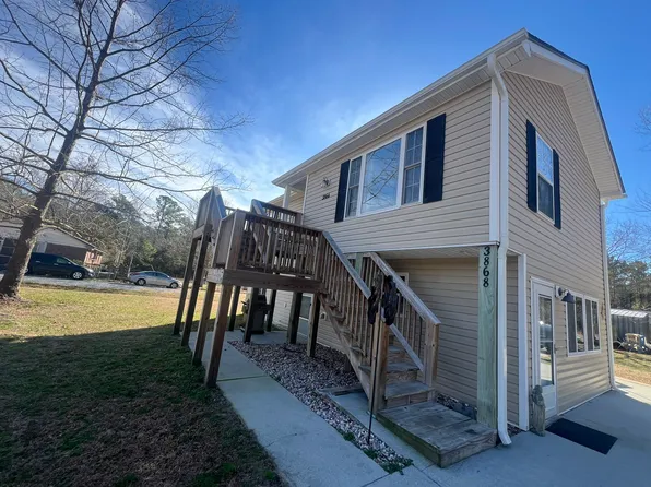 3866 Stag Park Rd, Burgaw, NC 28425