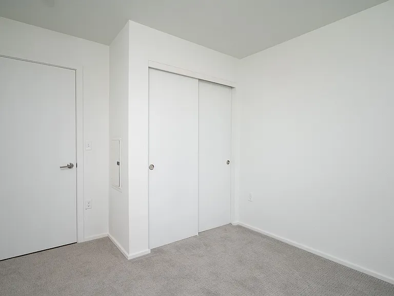 Rockwood Village Apartments — Photo 72