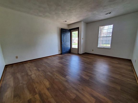 3rd image of 312 Christa Dr #A