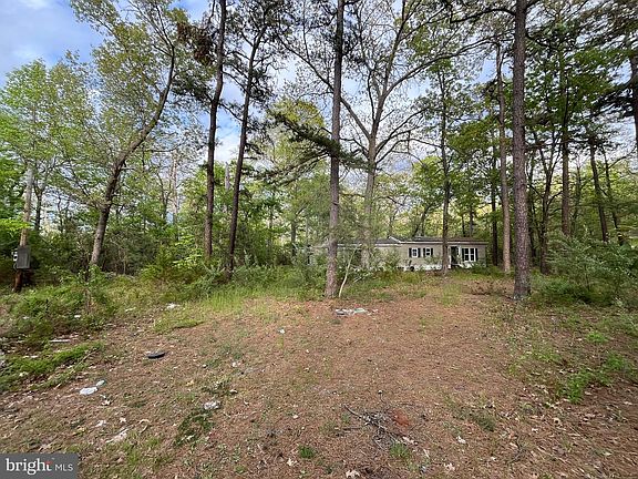2nd image of 2738 Jackson Rd