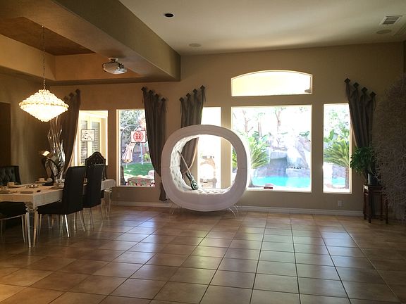 5th image of 309 Windfair Ct
