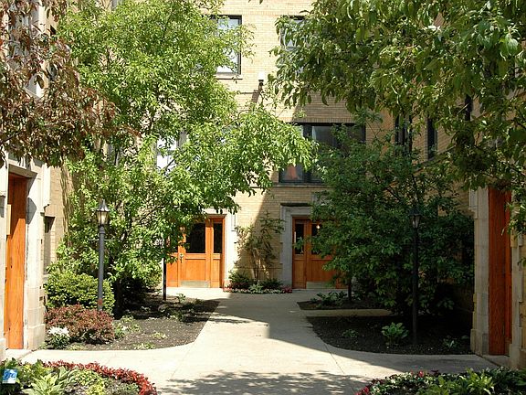 2nd image of 7123 S Euclid Ave #104