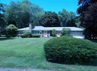 7 Aspinwall Rd, Loudonville, NY 12211