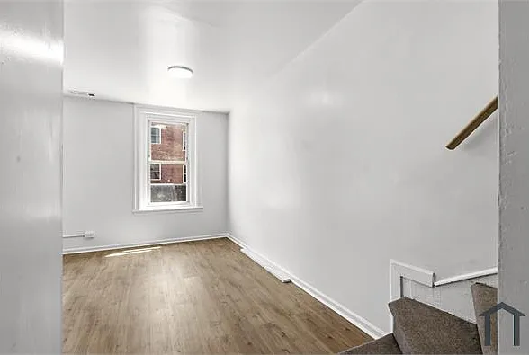 4035 Green St #3 — Photo 9