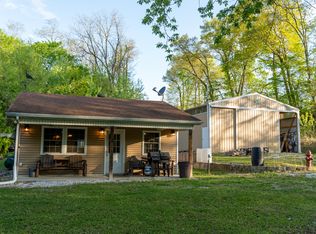 26028 Hollinghead Ln, Browning, IL 62624