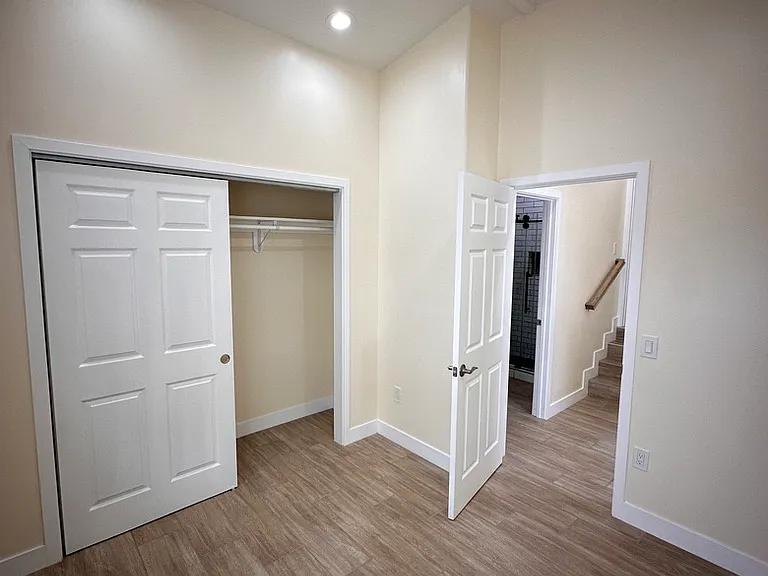 114 Franklin St #D — Photo 9