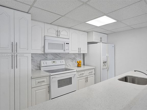 4th image of 1440 NW 112th Ter #1140