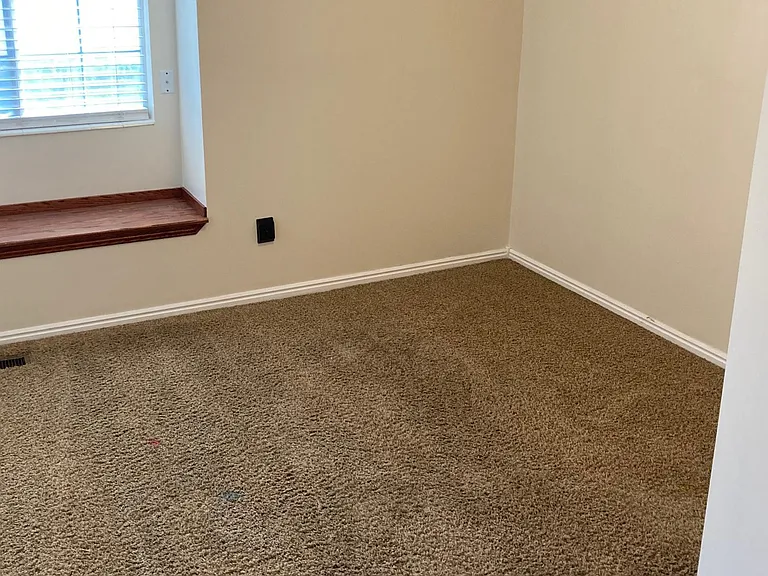 734 W Sweet Meadow Ln — Photo 11