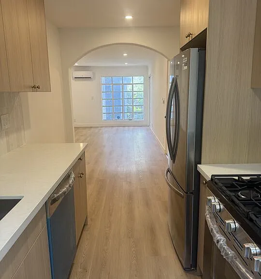 1254 N Orange Grove Ave #3 — Photo 10